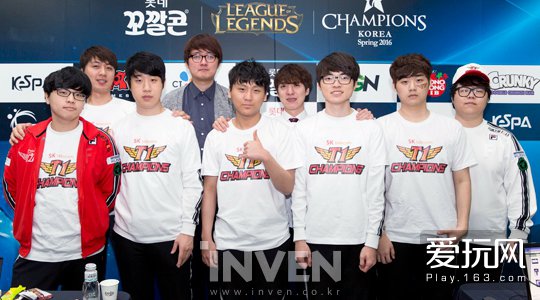 都展现出多 都展现出多