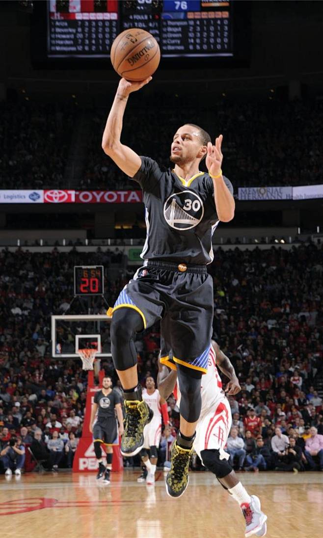 都吸引了媒 都吸引了媒